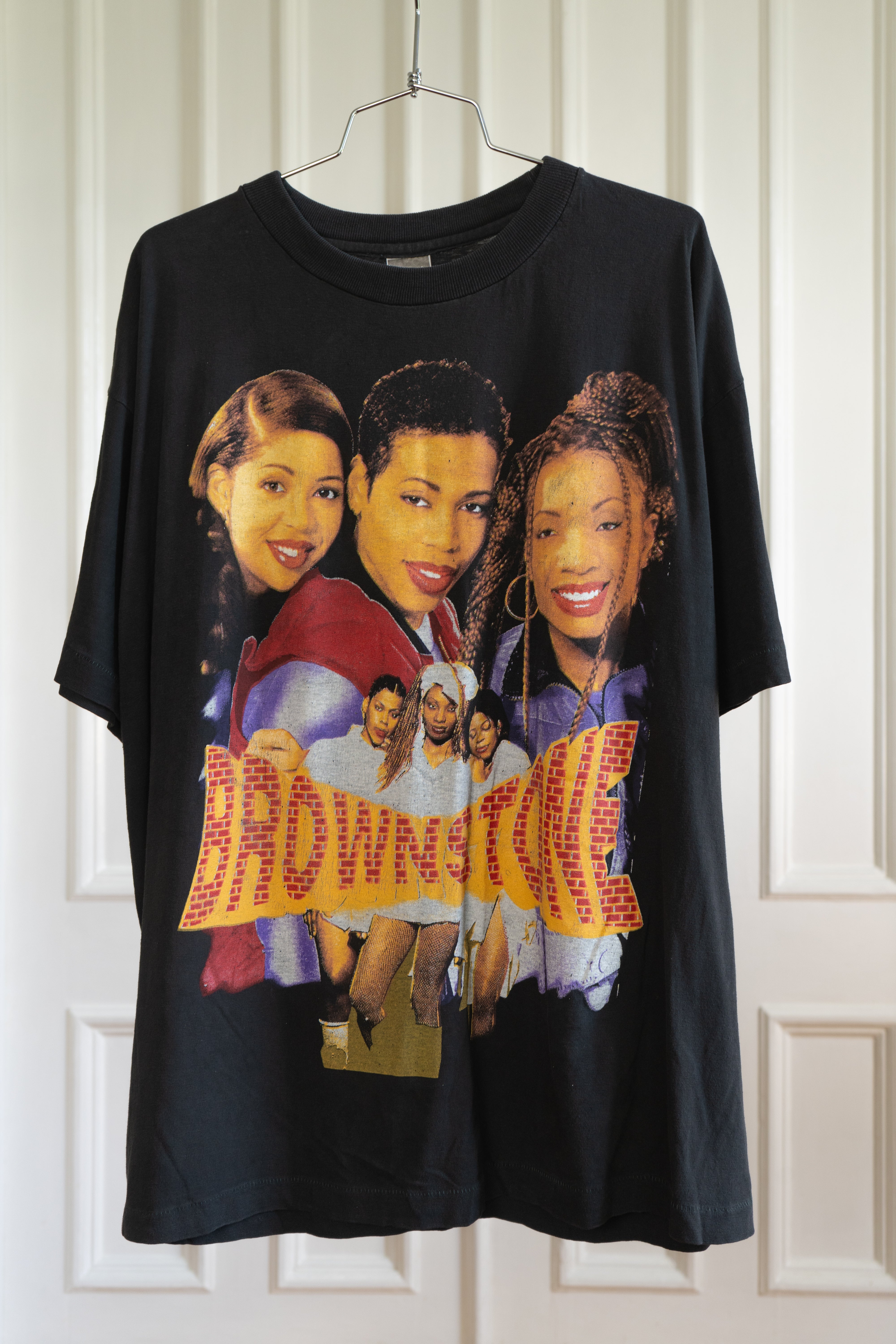 1990s Brownstone